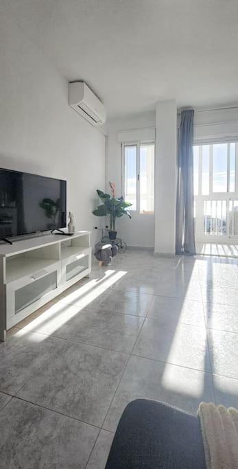 ベナルマデナKaizen. Terraza, Piscinas, Playa A 5 Minutos.アパートメント エクステリア 写真
